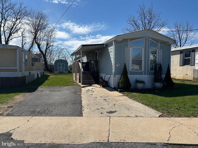 10 ROTH AVE, Mertztown, PA 19539