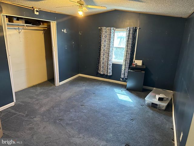 10 ROTH AVE, Mertztown, PA 19539
