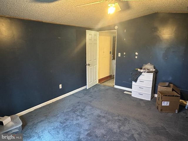 10 ROTH AVE, Mertztown, PA 19539