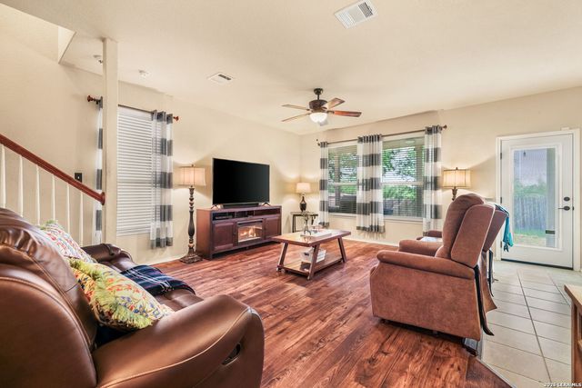 2949 ASHWOOD RD, Schertz, TX 78108