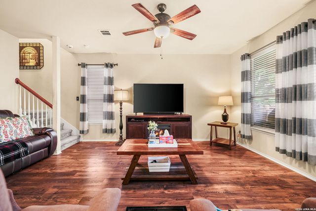 2949 ASHWOOD RD, Schertz, TX 78108