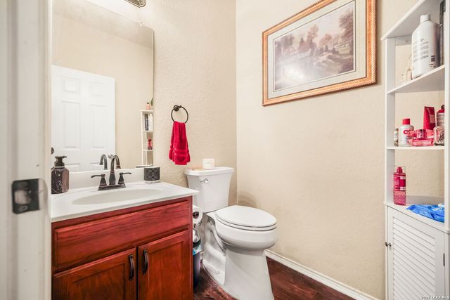 2949 ASHWOOD RD, Schertz, TX 78108