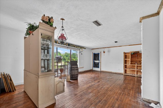 1148 Rock Creek Drive, Garland, TX 75040