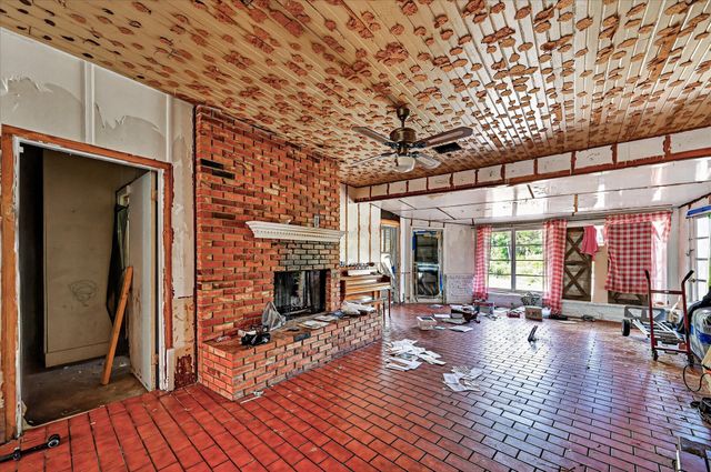 1148 Rock Creek Drive, Garland, TX 75040