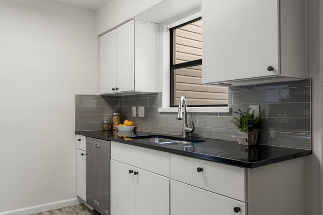 8400 Jamestown DR 310, Austin, TX 78758
