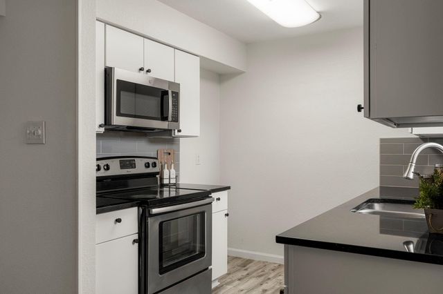 8400 Jamestown DR 310, Austin, TX 78758