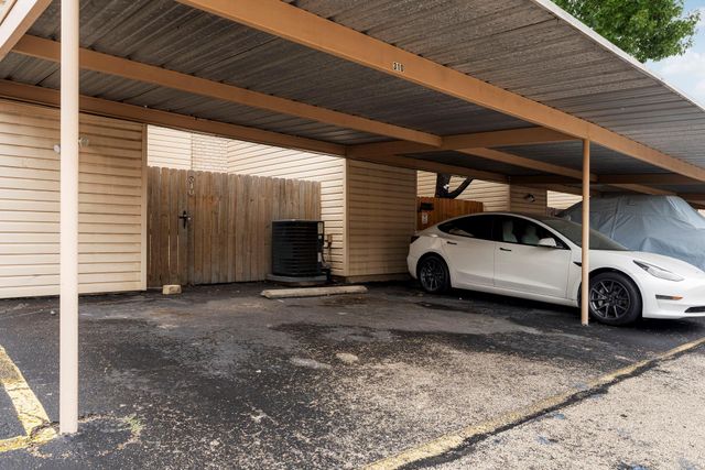 8400 Jamestown DR 310, Austin, TX 78758