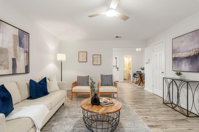 8400 Jamestown DR 310, Austin, TX 78758