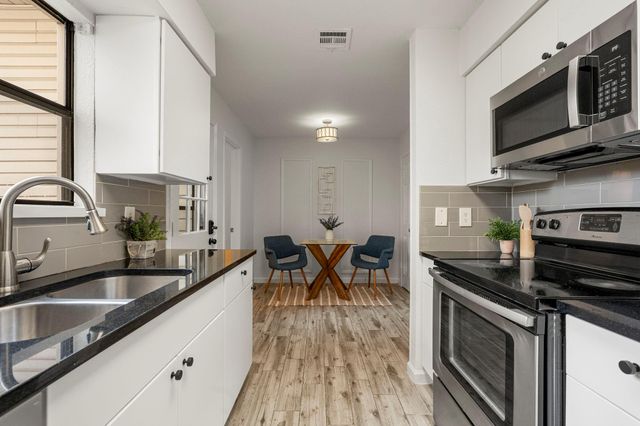 8400 Jamestown DR 310, Austin, TX 78758