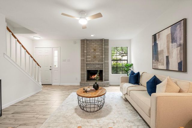 8400 Jamestown DR 310, Austin, TX 78758