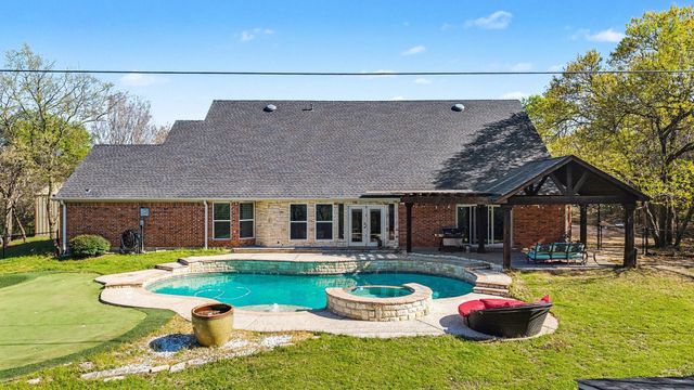 767 Farrar Road, Waxahachie, TX 75165