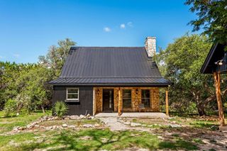 110 Windy Ridge LN, Wimberley, TX 78676