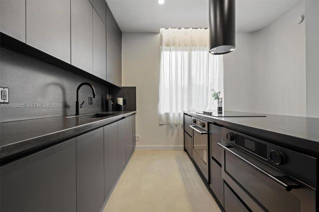 984 SW 10th Street 1, Miami, FL 33130