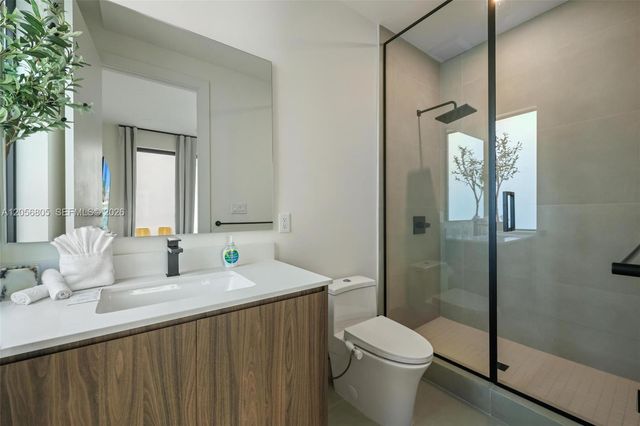 984 SW 10th Street 1, Miami, FL 33130