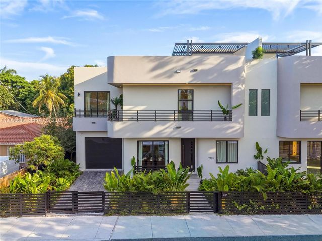 984 SW 10th Street 1, Miami, FL 33130