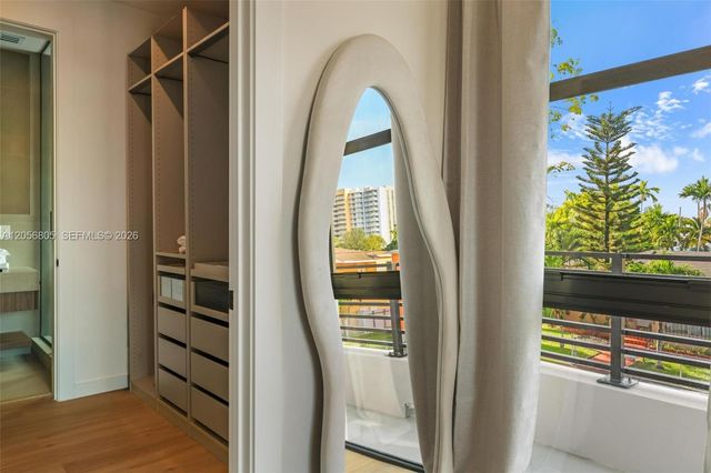 984 SW 10th Street 1, Miami, FL 33130