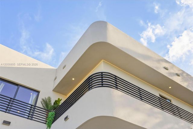984 SW 10th Street 1, Miami, FL 33130