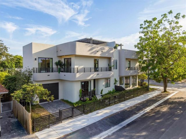 984 SW 10th Street 1, Miami, FL 33130