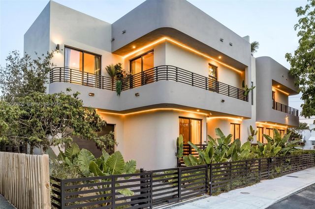 984 SW 10th Street 1, Miami, FL 33130
