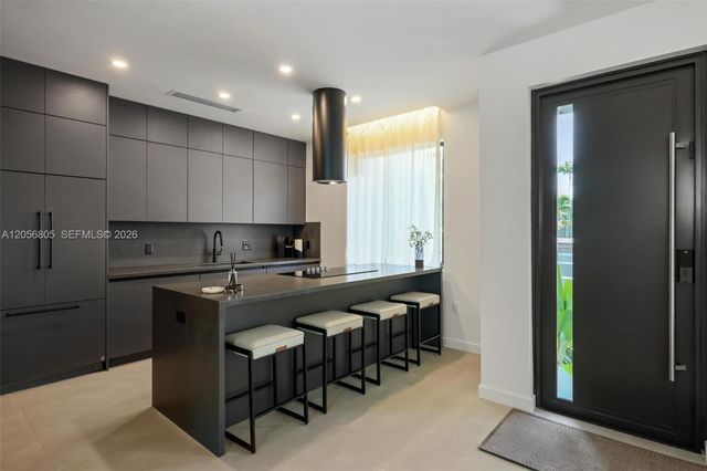 984 SW 10th Street 1, Miami, FL 33130