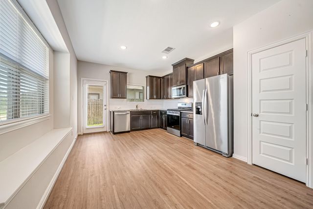 7114 Elgin Street, Pearland, TX 77584
