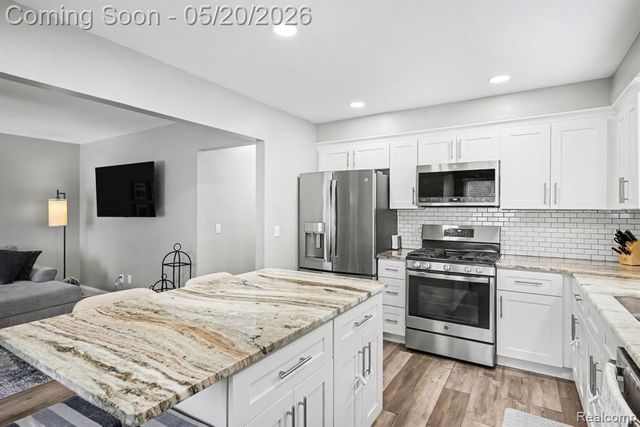 614 Gardenia Avenue, Royal Oak, MI 48067
