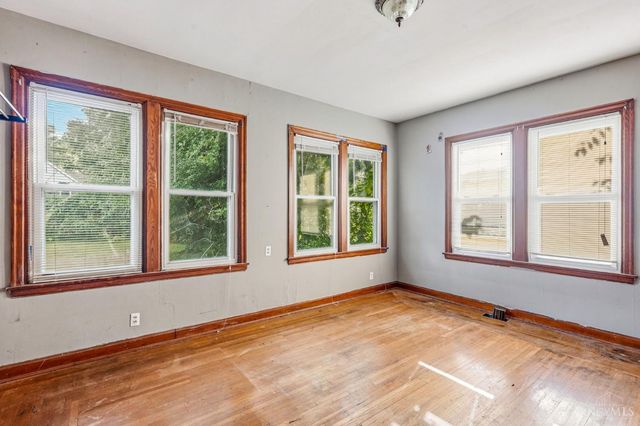 6605 Windward Street, Cincinnati, OH 45227