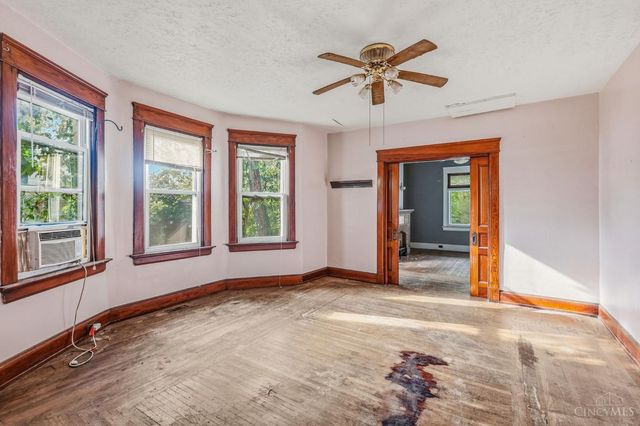 6605 Windward Street, Cincinnati, OH 45227
