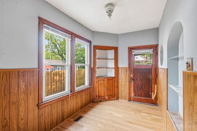 6605 Windward Street, Cincinnati, OH 45227