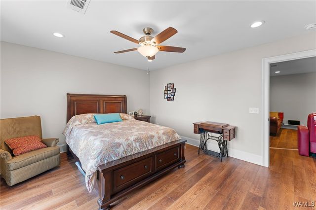 11760 High Cliff, Northport, AL 35475