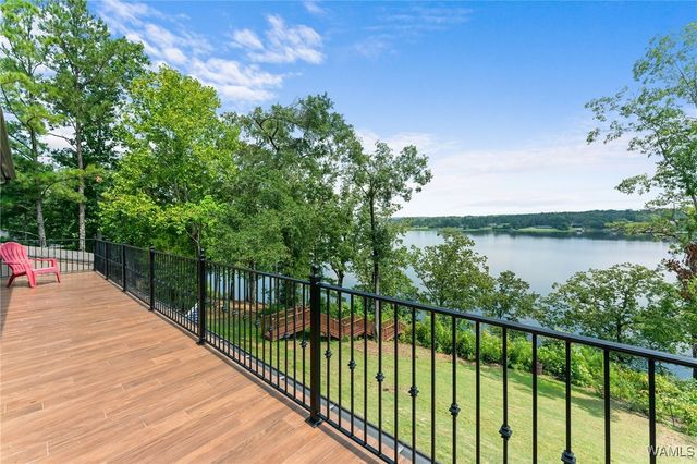 11760 High Cliff, Northport, AL 35475