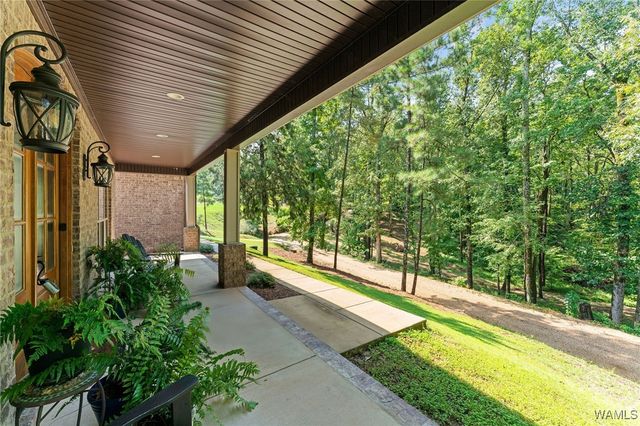 11760 High Cliff, Northport, AL 35475