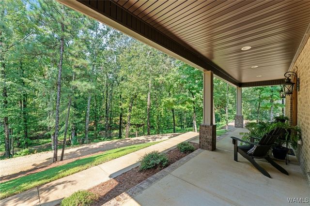 11760 High Cliff, Northport, AL 35475