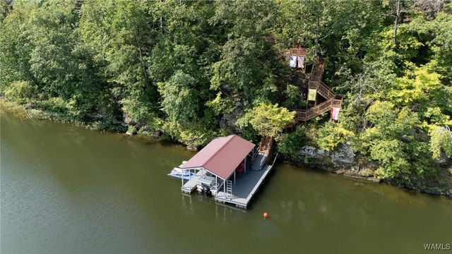 11760 High Cliff, Northport, AL 35475