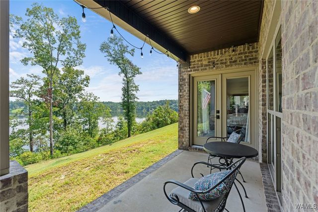 11760 High Cliff, Northport, AL 35475