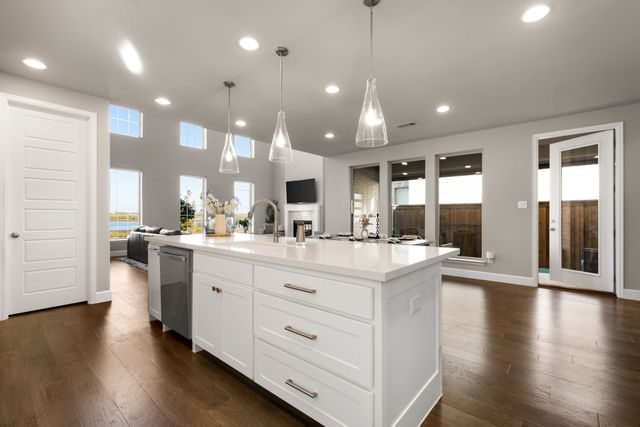 8533 Western, The Colony, TX 75056