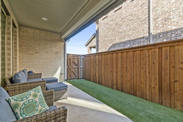 8533 Western, The Colony, TX 75056