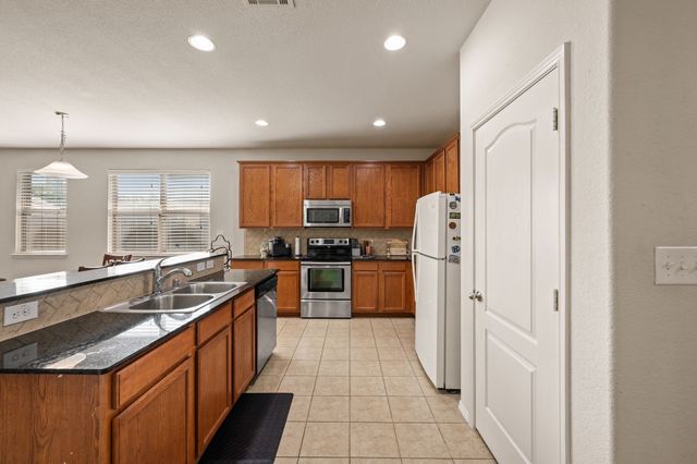 13160 Larks View Point, Fort Worth, TX 76244