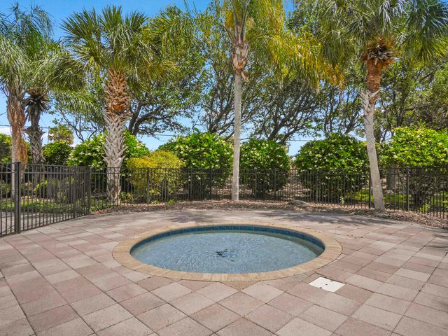 705 Ocean Gate Ln, St Augustine, FL 32080