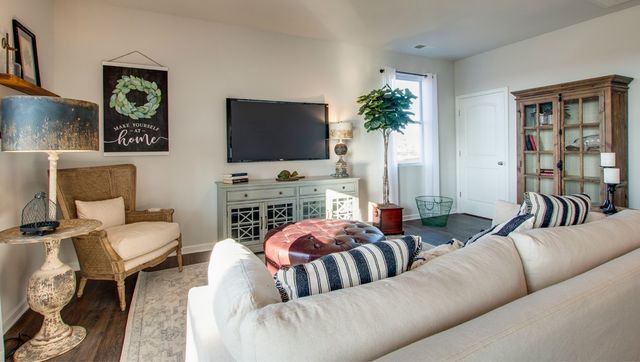 1009 Linn Cove Ct, Gallatin, TN 37066