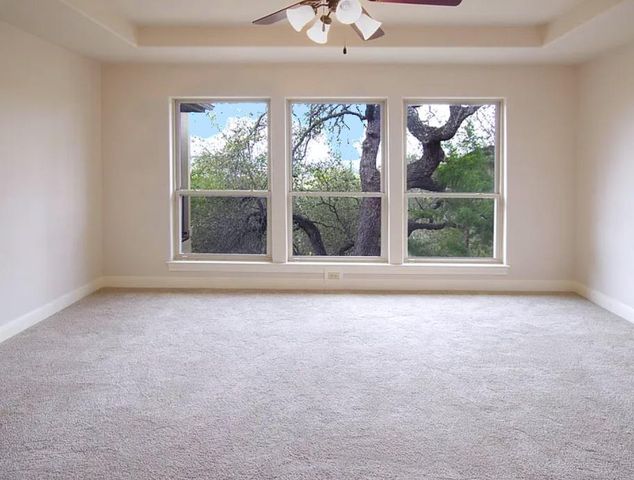 6400 Lakeshore DR, Lago Vista, TX 78645