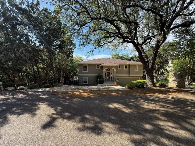 6400 Lakeshore DR, Lago Vista, TX 78645