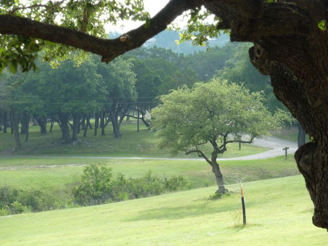 6400 Lakeshore DR, Lago Vista, TX 78645