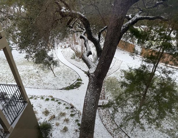 6400 Lakeshore DR, Lago Vista, TX 78645