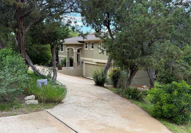 6400 Lakeshore DR, Lago Vista, TX 78645