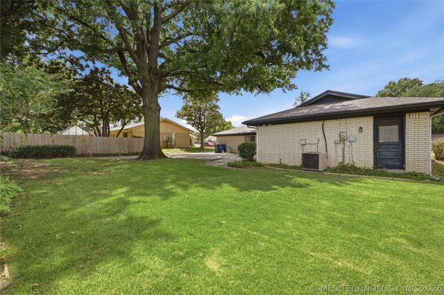 5525 S 66th East Avenue, Tulsa, OK 74145