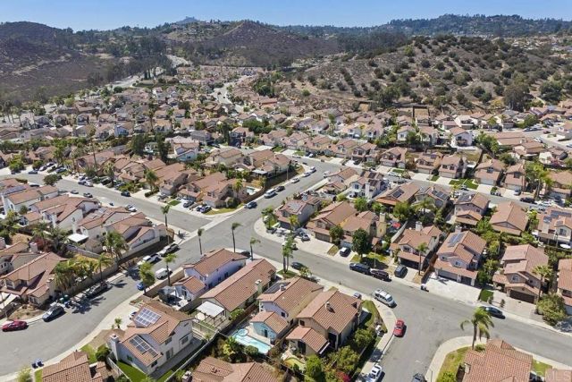 12027 VIA HACIENDA, El Cajon, CA 92019