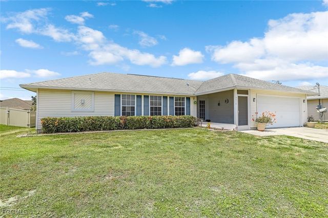 3518 SW 8th CT, Cape Coral, FL 33914