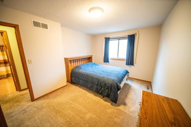 3919 Huntington Lane NW, Rochester, MN 55901