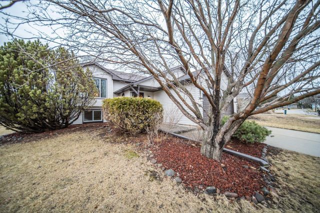 3919 Huntington Lane NW, Rochester, MN 55901